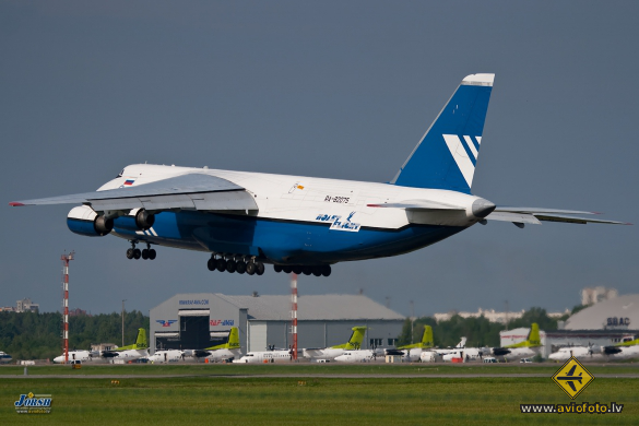 Antonov An-124-100 Ruslan