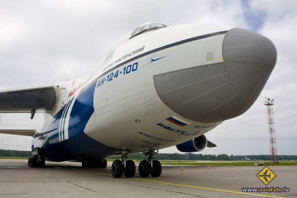 Antonov An-124-100 Ruslan
