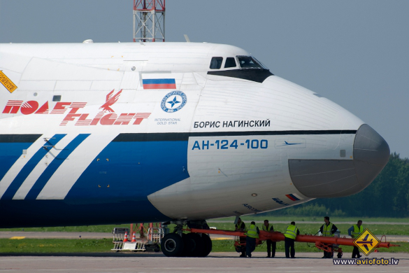 Antonov An-124-100 Ruslan