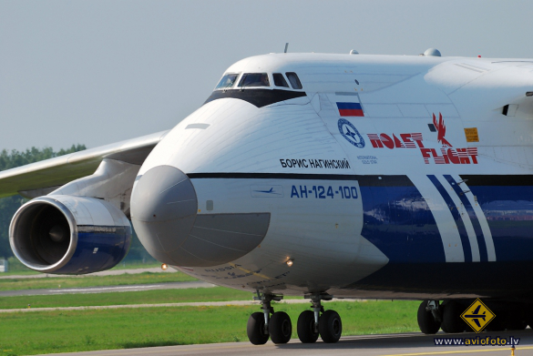 Antonov An-124-100 Ruslan