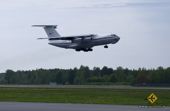 Ilyushin Il-76T