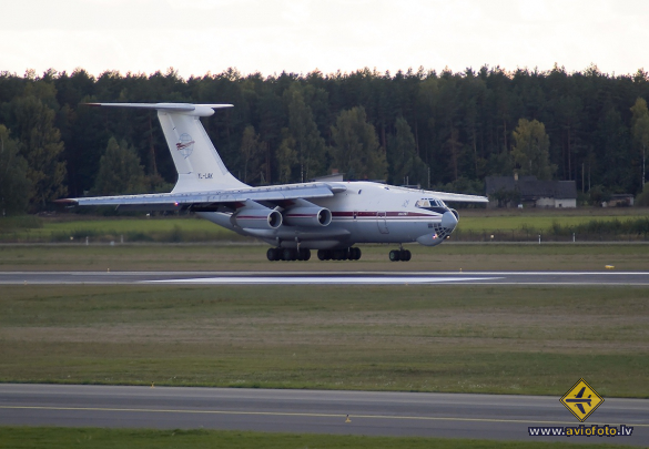 Ilyushin Il-76T