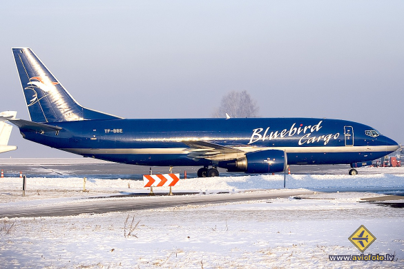 Boeing 737-36E(SF)