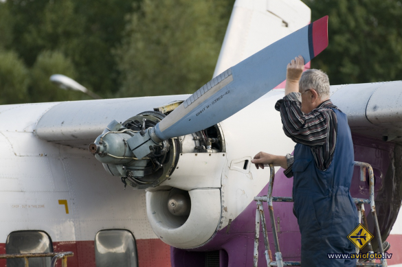 Antonov An-28
