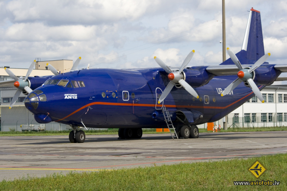 Antonov An-12BK