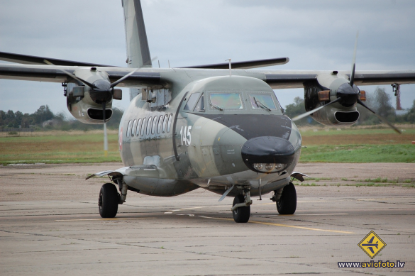 Let L-410UVP Turbolet