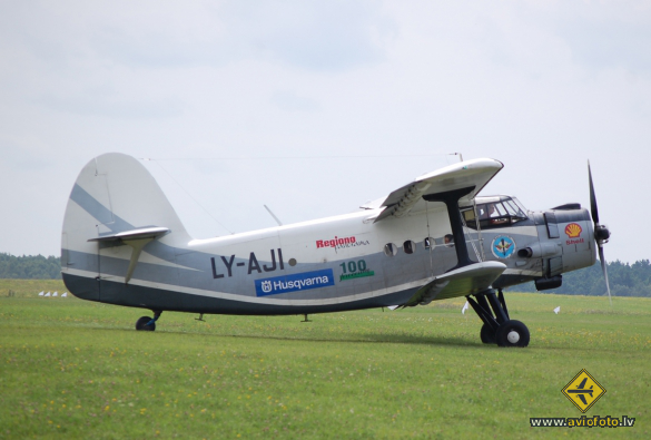 Antonov An-2