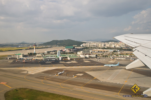Boeing 737-86N