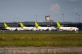 Boeing 737-548