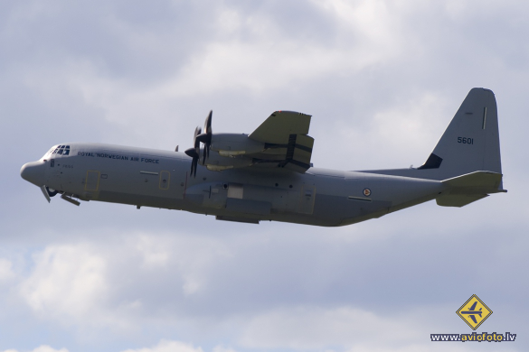 Lockheed Martin C-130J-30 Hercules (L-382)