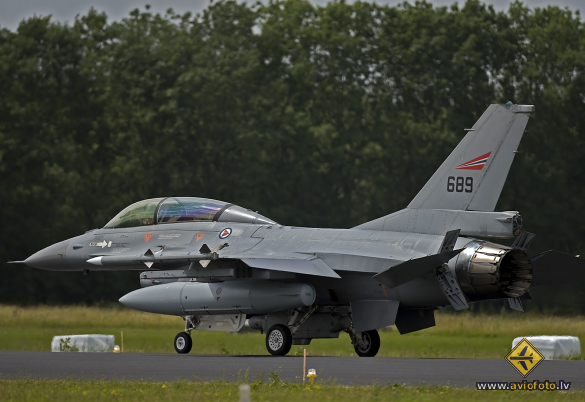 General Dynamics (Fokker) F-16BM Fighting Falcon