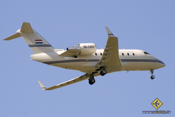 Bombardier Challenger 604 (CL-600-2B16)