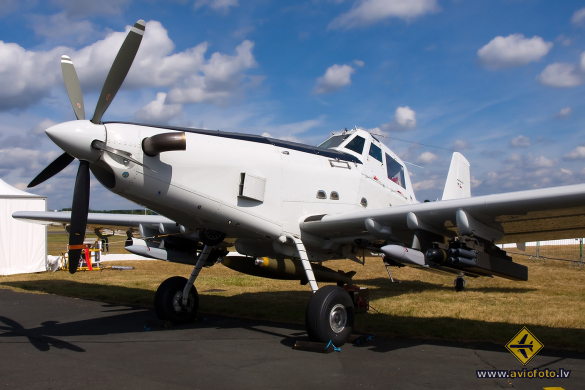 Air Tractor AT-802U