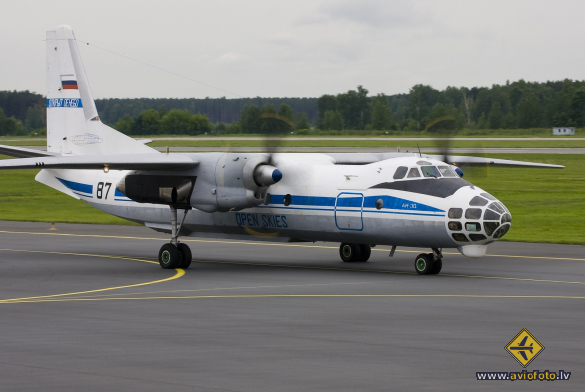 Antonov An-30