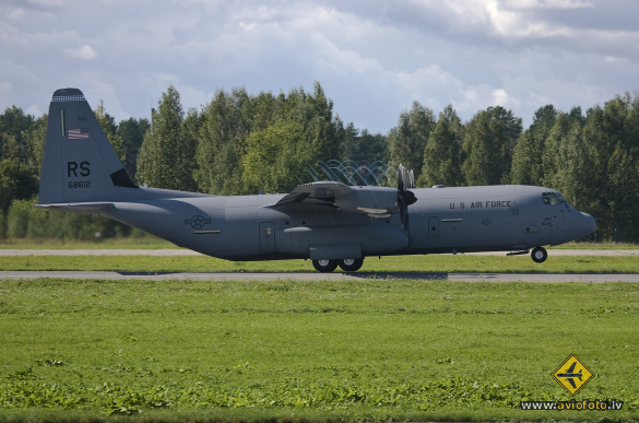 Lockheed Martin C-130J-30 Hercules (L-382)