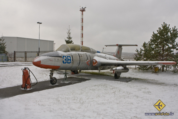 Aero L-29 Delfin