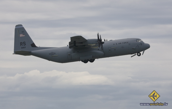 Lockheed Martin C-130J-30 Hercules (L-382)