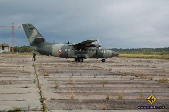Let L-410UVP Turbolet