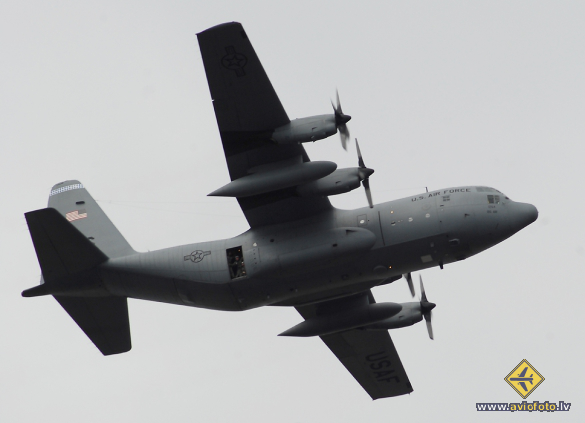Lockheed C-130E Hercules (L-382)