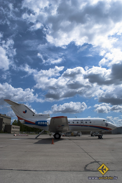 Yakovlev Yak-40