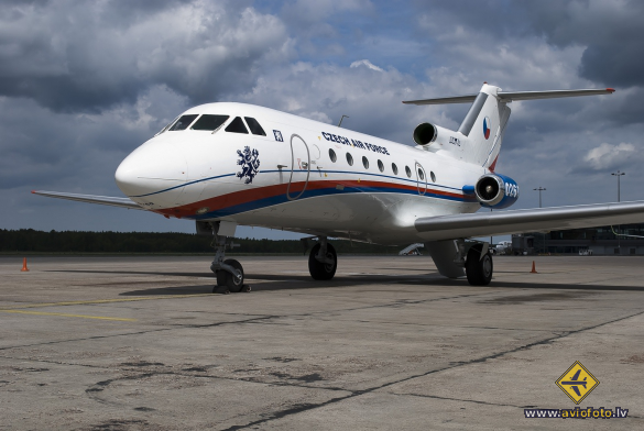 Yakovlev Yak-40