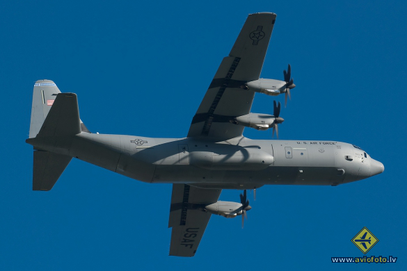 Lockheed Martin C-130J-30 Hercules (L-382)