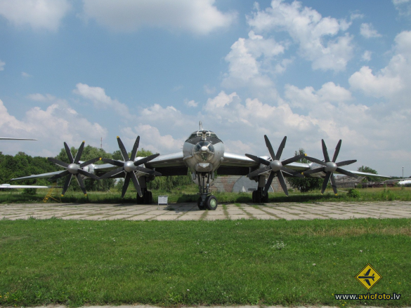 Tupolev Tu-142MZ