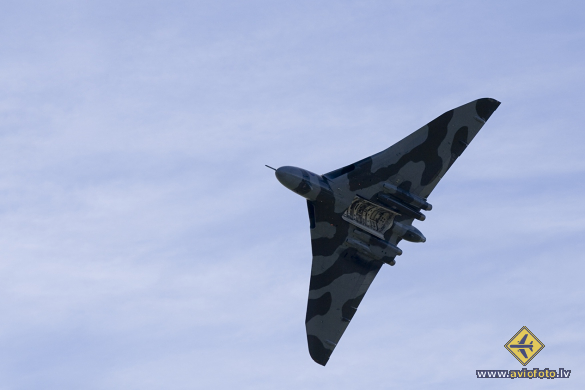 Avro 698 Vulcan B2