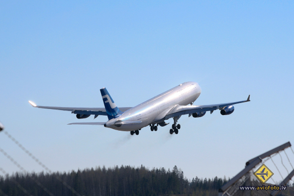 Airbus A340-313E