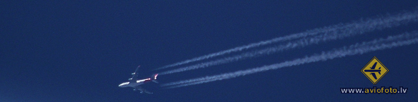 Boeing 747-438