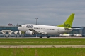 Boeing 737-548