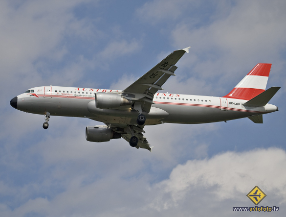 Airbus A320-214