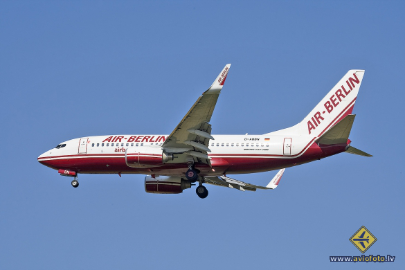 Boeing 737-76J