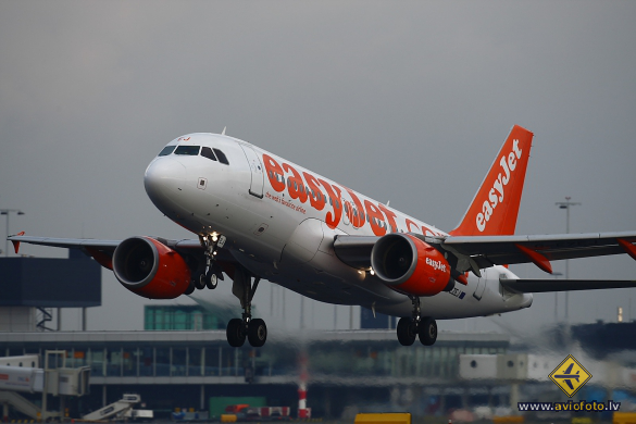Airbus A319-111