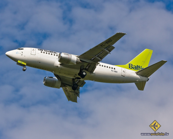 Boeing 737-53S