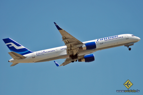 Boeing 757-2Q8