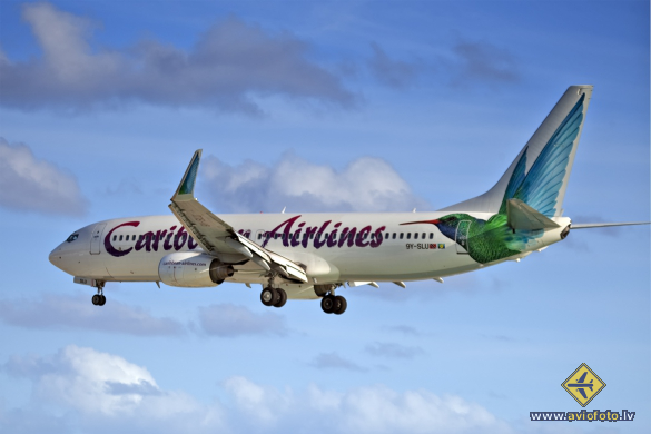 Boeing 737-83N