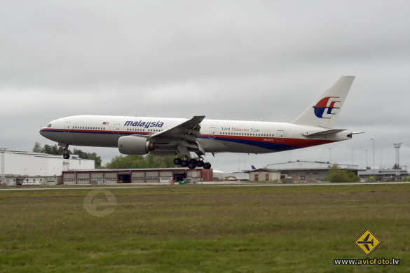 Boeing 777-2H6/ER