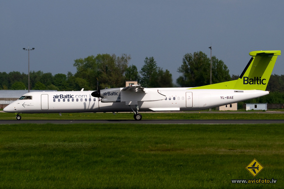 Bombardier DHC-8-402 Q400