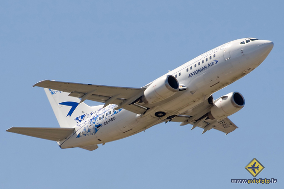 Boeing 737-505