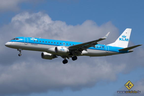Embraer 190LR (ERJ-190-100LR)