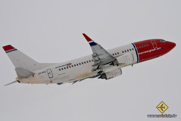 Boeing 737-31S