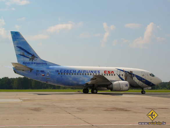 Boeing 737-55S