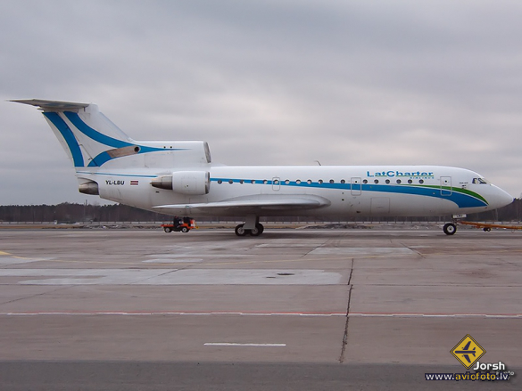 Yakovlev Yak-42D