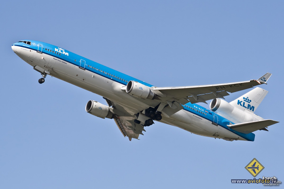 McDonnell Douglas MD-11