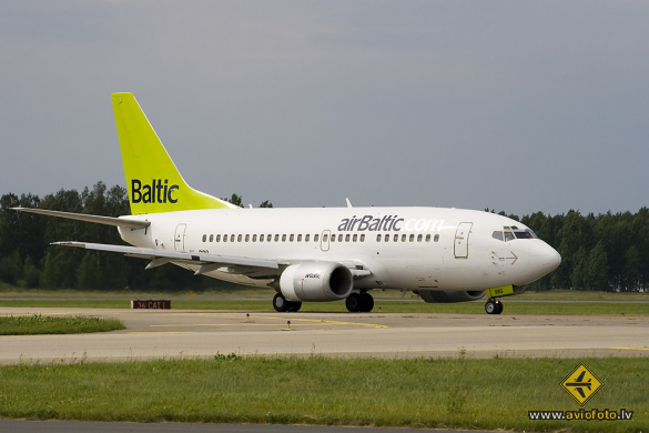Boeing 737-522