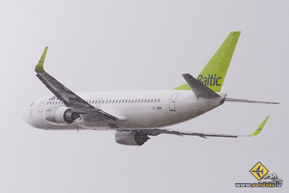 Boeing 737-33V