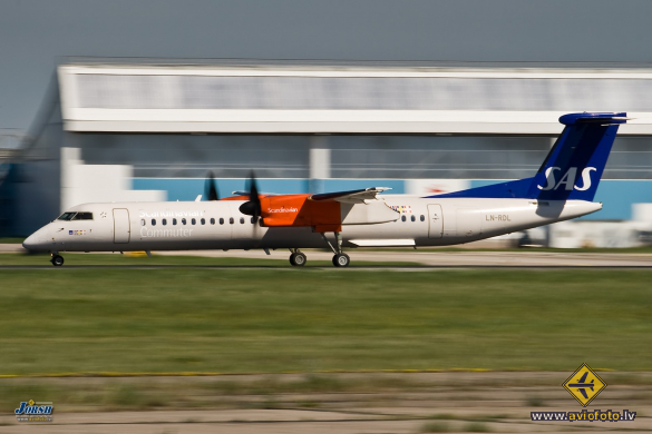 Bombardier DHC-8-402 Q400