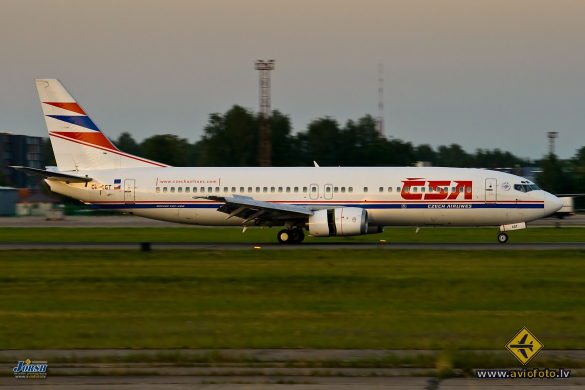Boeing 737-46M