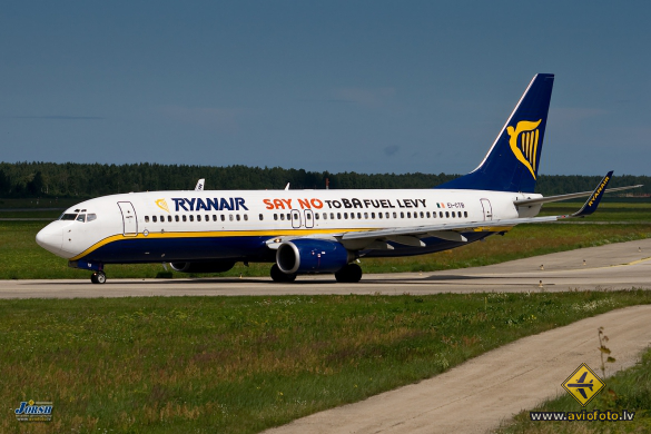 Boeing 737-8AS